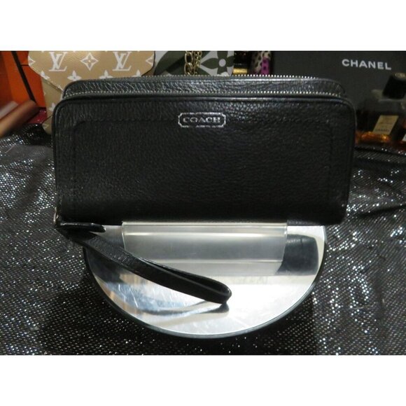 Coach Black Pebbled Leather Double Zip Around Accordion Continental Long Wallet